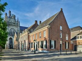 The Saints Hotel，位于登博斯的酒店