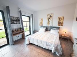 Studio cosy dans une ecurie en Touraine，位于Saint-Roch的豪华帐篷