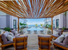 Diamante Beachfront Suites，位于圣佩德罗的带热水浴缸的酒店