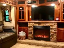 Shady Oaks, wooded, peaceful, relaxing, romantic, near ATV trails