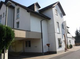 Hotel-Dörfler Garni，位于Kahl am Main的酒店