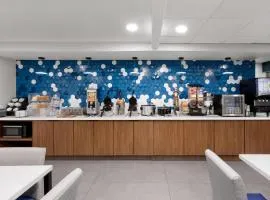 休斯顿斯塔福德舒格兰拉昆塔套房酒店