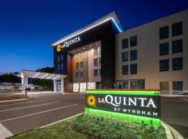 La Quinta by Wyndham Chelsea Birmingham，位于Chelsea的酒店