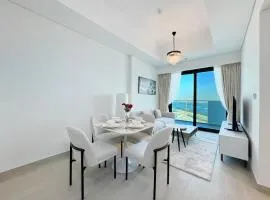 Dubai Creek Views 1BR Modern Apt in Jaddaf
