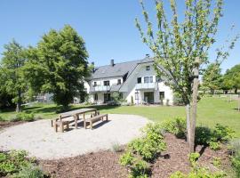 Rex Rugia FeWo12-4 mit Schwimmbad und Saunanutzung im AHOI-Erlebnisbad Sellin，位于洛布的酒店