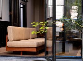 朱利安酒店，位于安特卫普的酒店