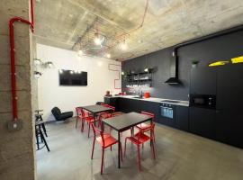 ROCH800 - industriální aparthotel Klatovy，位于克拉托维的酒店