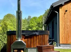 Dom Kacprowy - Brzegi Lasu - dwa apartamenty na wyłączność z ogrodem