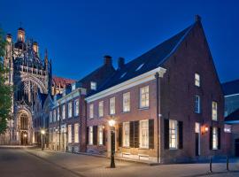 The Saints Hotel，位于登博斯的酒店