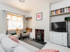 Central 2 BR Cosy House