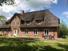 Reetdachhaus Rüxbüll，位于Vollerwiek的酒店