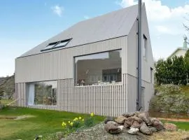 Stunning Home In Brännö