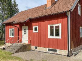 Lovely Home In Rimforsa With Lake View，位于利姆福萨的酒店