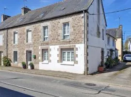 Awesome Home In Plounevez-Quintin