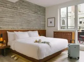 Henri on 24 Hotel Chelsea, Sonder by Marriott Bonvoy