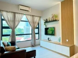 Comfy Condo 5pax condo, Heart of City，位于哥打京那巴鲁的分契式公寓