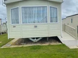 ML54 6TH BERTH FULLY DISABLED CARAVAN oN THE GOLDEN PALM