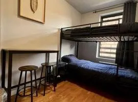 Chelsea Studio 5 - Shared Bathroom - 5th Floor Walk Up