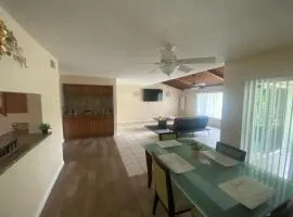 Melbourne Lakeside Paradise