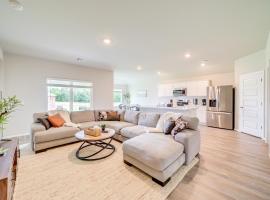 Family Home with Large Yard and Patio in Broken Arrow!，位于布罗肯阿罗的酒店