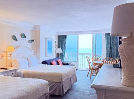 Breathtaking OCEAN FRONT Condo in Daytona Beach，位于代托纳海滩的酒店