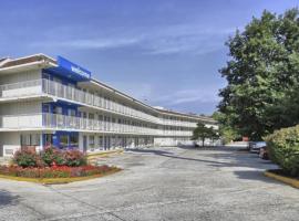 Cumberland Inn By OYO New Cumberland-Hershey South，位于新坎伯兰的酒店