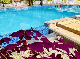 Drey at Druv Dakshin Farm Resort，位于Padinjarathara的酒店