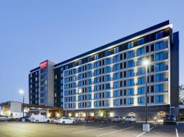 Drury Plaza Hotel North Charleston，位于查尔斯顿的酒店