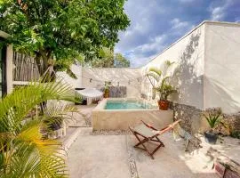 CASA LORE - 3BR Villa With Private Pool and Patio