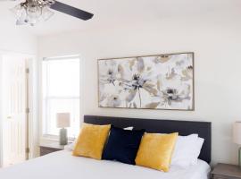 Cozy Spyglass Hideaway 3 BR 2 Bath，位于多森的酒店