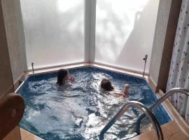 Apartament Dzintari，位于尤尔马拉的酒店