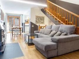 Cerca del Puente Tibetano I Tríplex con Vistas