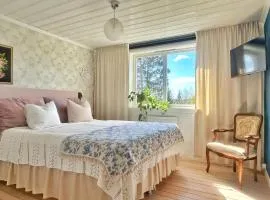 The Nordby Cabin - 3 minutes from E6，位于斯特伦斯塔德的木屋