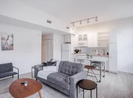 CozySuites Sky Central #3