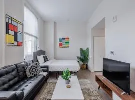 CozySuites Sky Central #15
