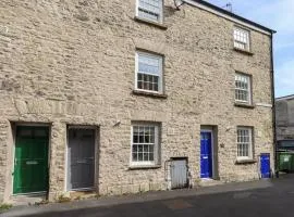 4 Martindales Yard
