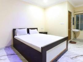 BHADRAK HOTEL # MOONLIGHT PREMIUM Near Railway Station And Temple - #Wifi And Parking Facilities & A Premium Hotel In Bhadrak，位于Bhadrak的酒店