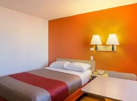 Motel 6- Denver, CO Downtown