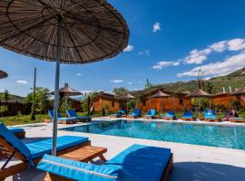 Mesopotam Agrotourism Resort，位于萨兰达的山林小屋