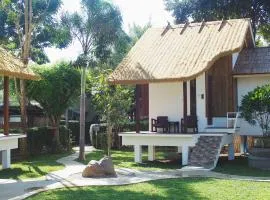 拜县乡村小屋酒店