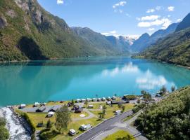 Olden Camping，位于奥尔登的带停车场的酒店