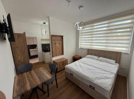 Hotel Yilmaz，位于迪普霍尔茨的酒店