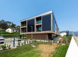 Modern, simple and super-equipped style apartment，位于斯塔比奥的酒店