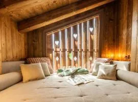 HelloCHALET Valtournenche - Pessey Chalet - 2 Apartments near lift with Garden and Mountain View