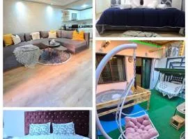 Luxury Penthouse and Jacuzzi at Hivernage