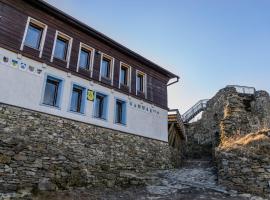 Hrad Tolštejn - turistické ubytování，位于哲汀泊德勒瓦的青旅