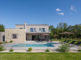 Villa Kalea by Istrialux，位于拉宾的酒店