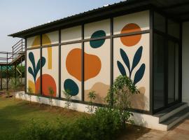 Green Vista Farm I Managed By Vicinity，位于Mohāna的酒店