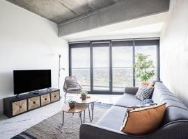 Gorgeous Modern 1bd Condo Views W Poolgym! #255