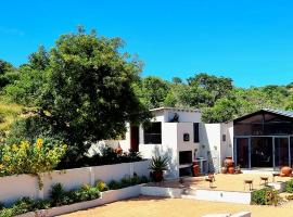 Graceland Eco Retreat，位于马格巴斯科鲁夫的酒店